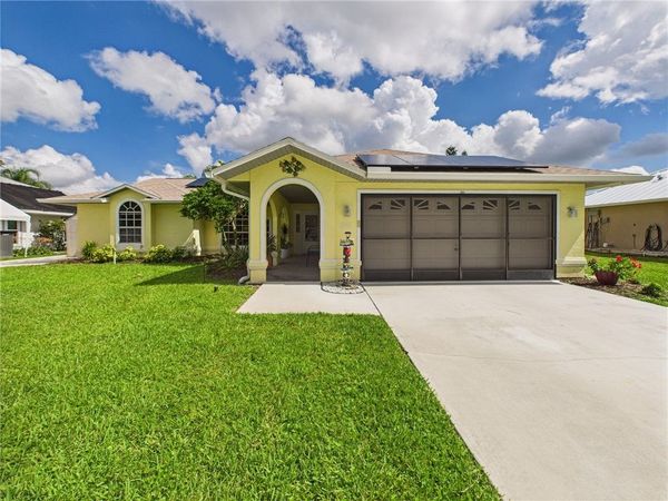 907 Starflower Avenue, Sebastian, FL 32958