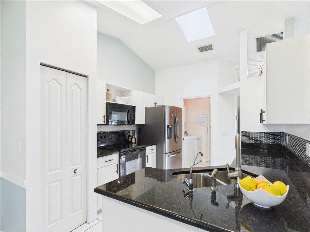 907 Starflower Avenue, Sebastian, FL 32958 Photo