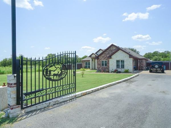 617 Mesquite Tree Road, Waco, TX 76705