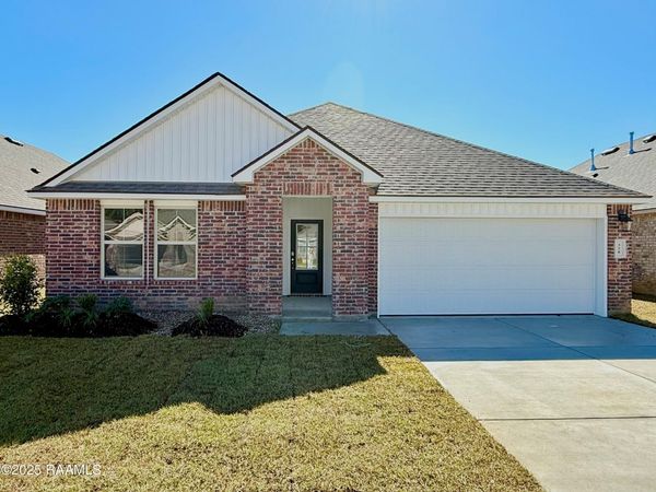 328 White Pine Drive, Lafayette, LA 70501