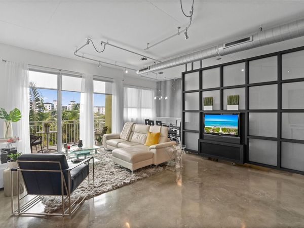 313 NE 2nd Street, Unit 405, Fort Lauderdale, FL 33301