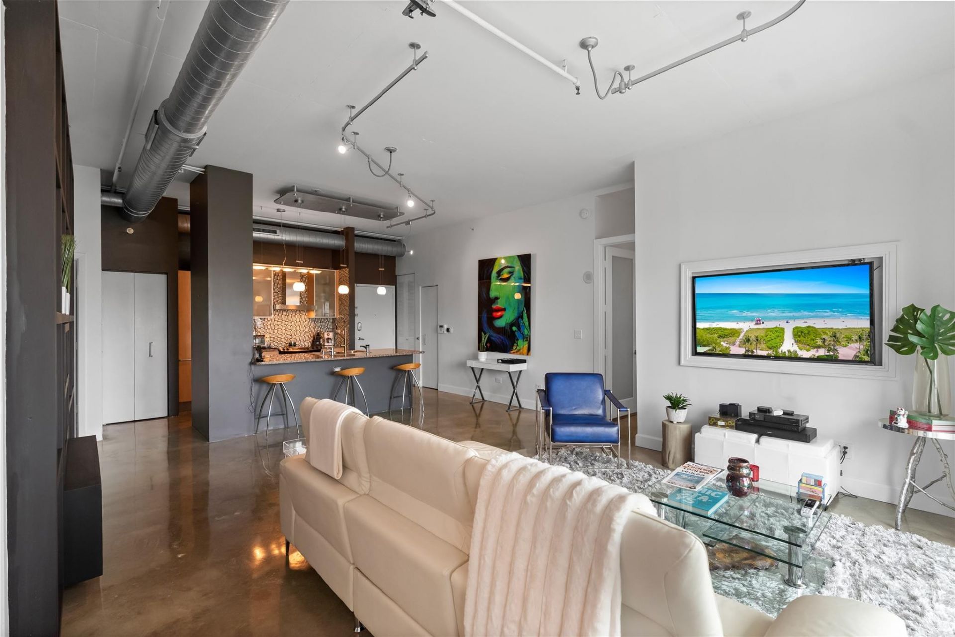 313 NE 2nd Street, Unit 405, Fort Lauderdale, FL 33301 Photo