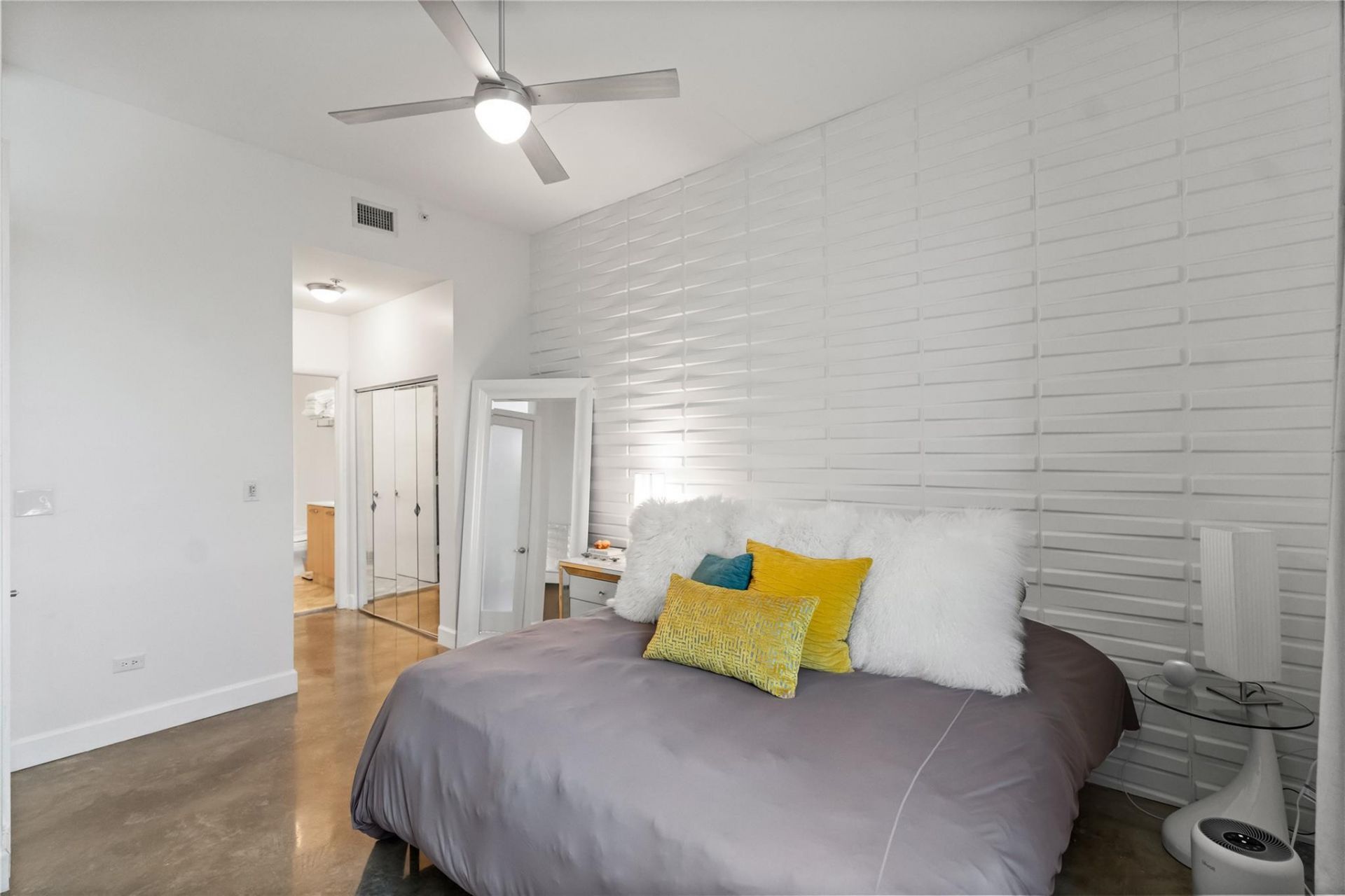 313 NE 2nd Street, Unit 405, Fort Lauderdale, FL 33301 Photo