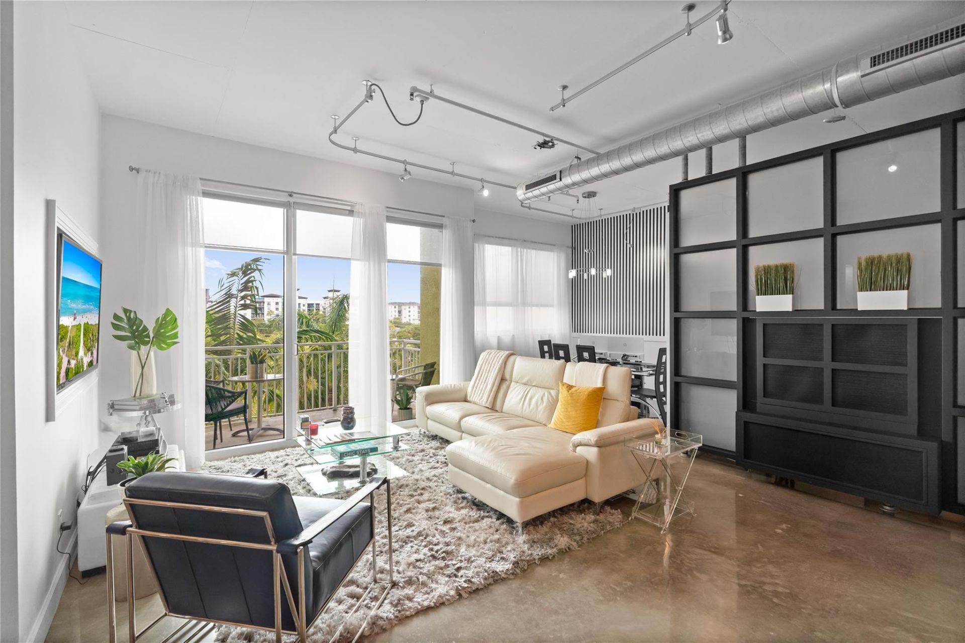 313 NE 2nd Street, Unit 405, Fort Lauderdale, FL 33301 Photo