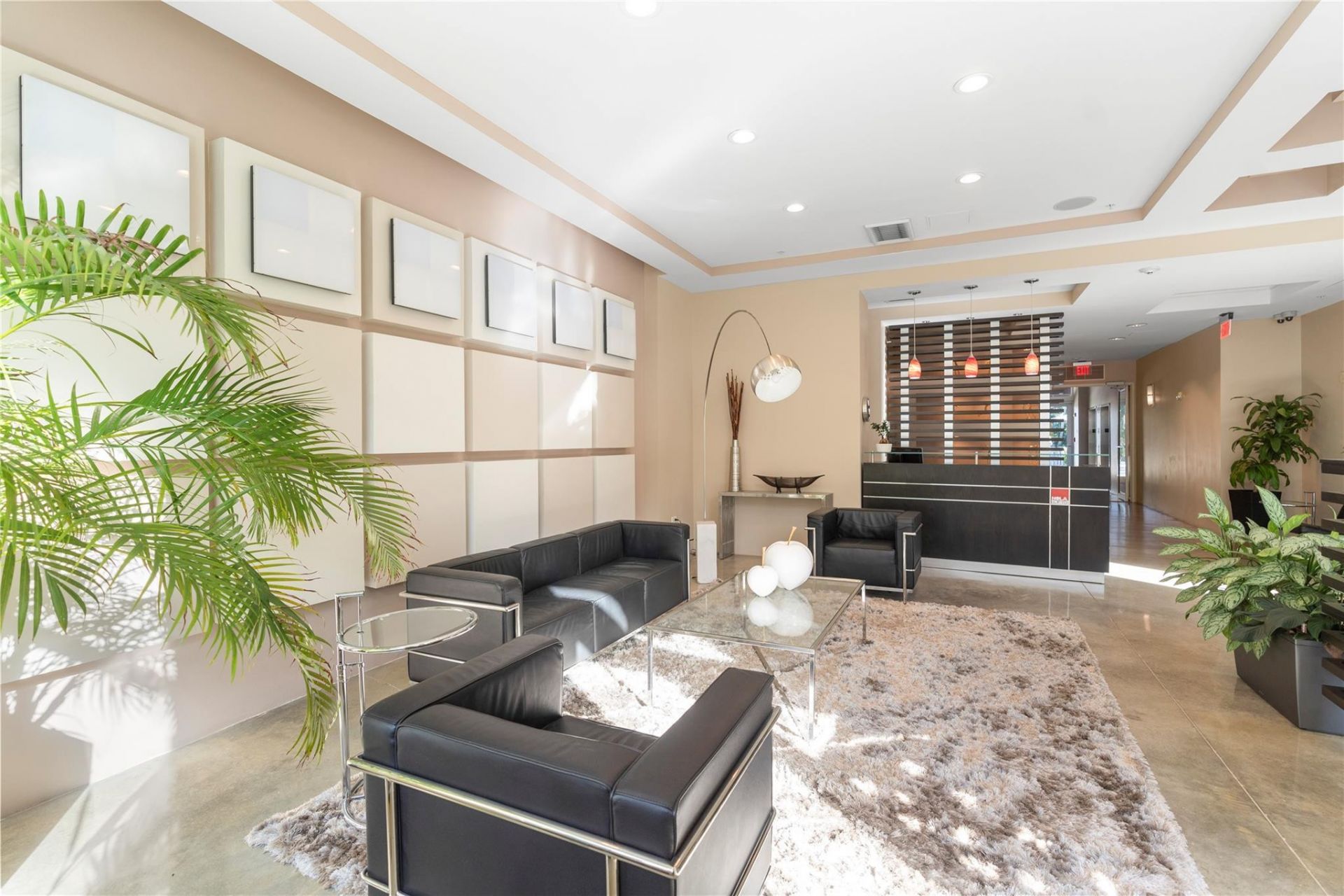 313 NE 2nd Street, Unit 405, Fort Lauderdale, FL 33301 Photo