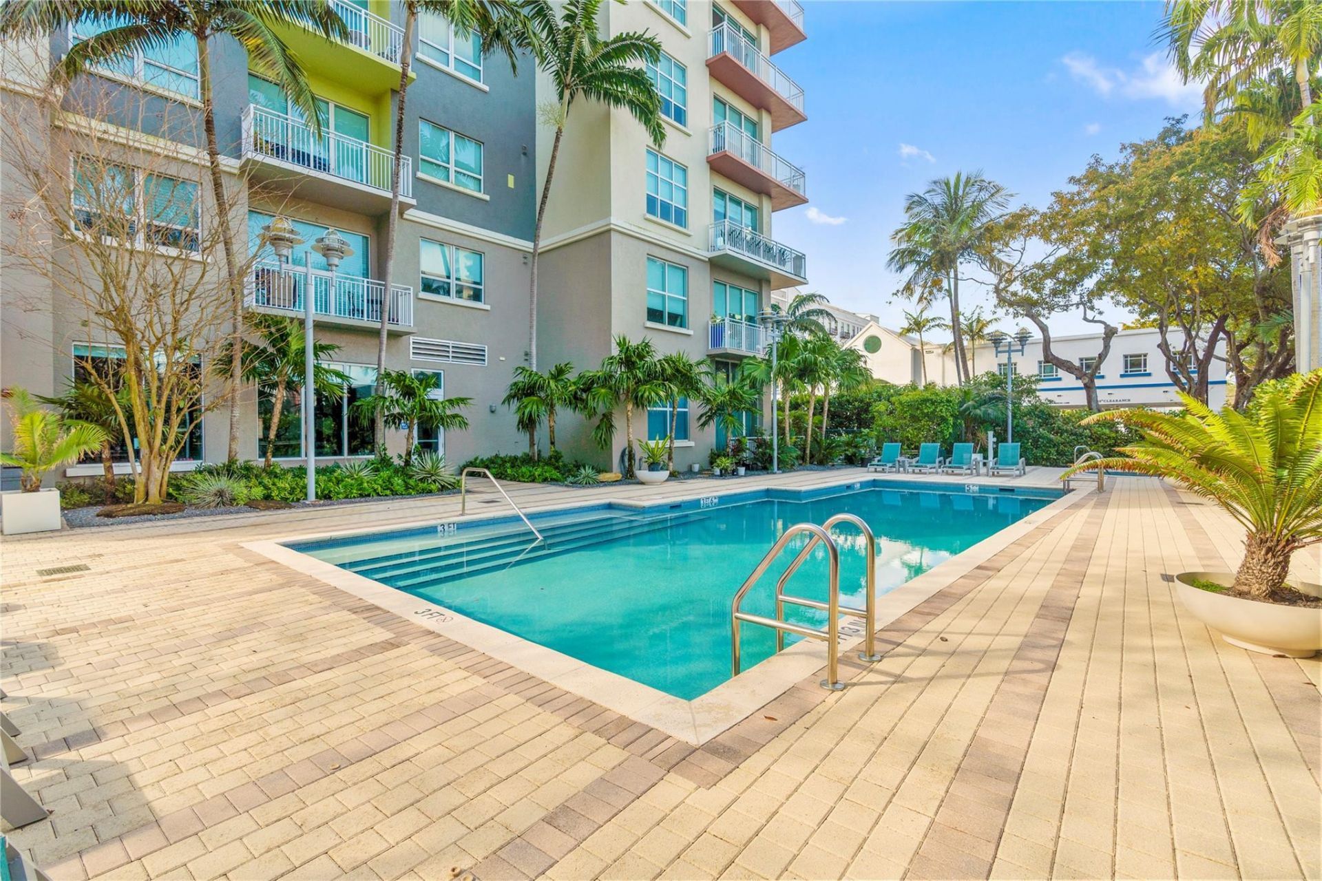 313 NE 2nd Street, Unit 405, Fort Lauderdale, FL 33301 Photo