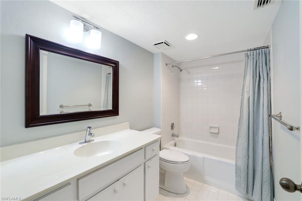 1510 Imperial Golf Course Blvd, Unit 111, Naples, FL 34110 Photo