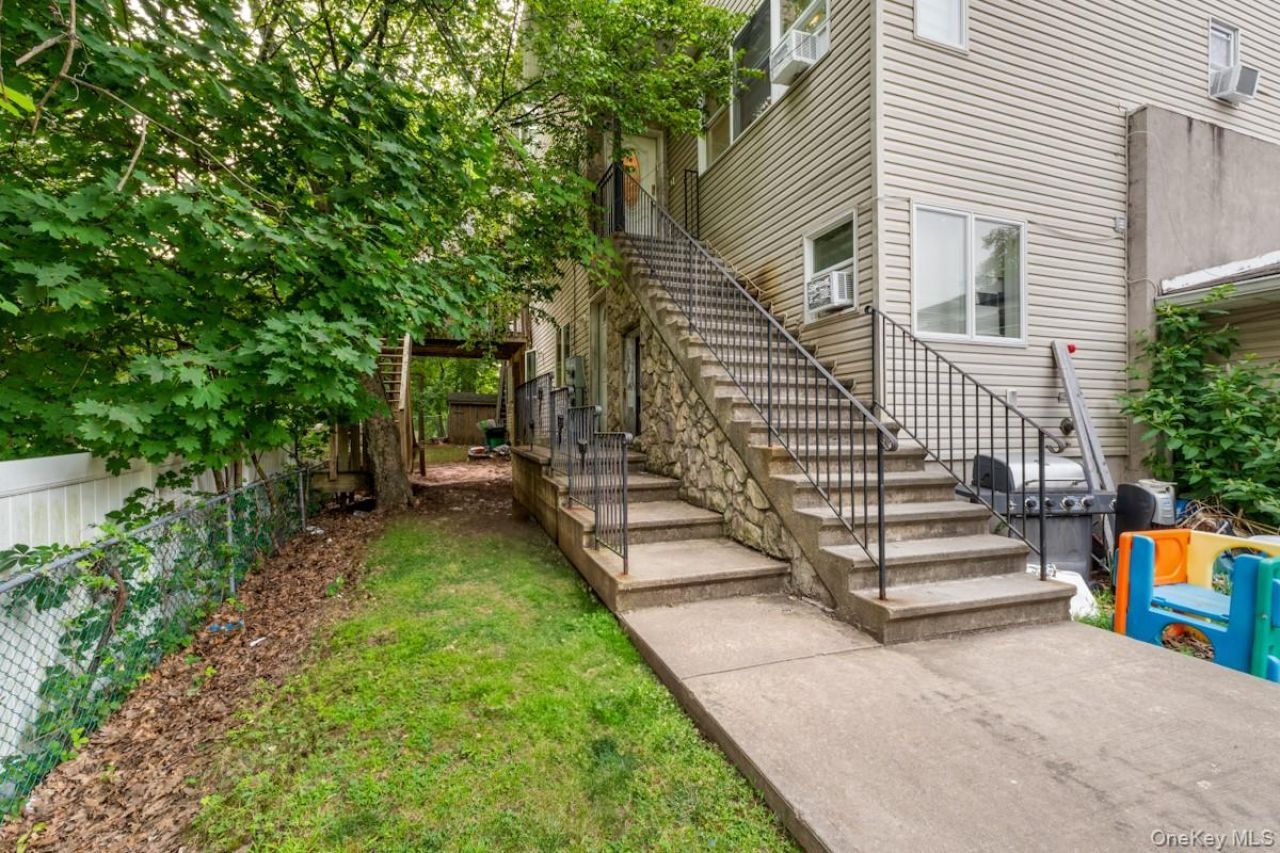 141 Blauvelt Road, Unit 103, Monsey, NY 10952 Main Photo