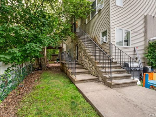 141 Blauvelt Road, Unit 103, Monsey, NY 10952