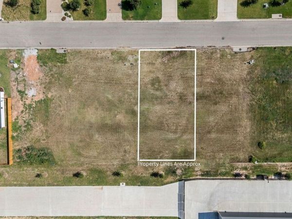 9928 Bridlewood Lane, Waco, TX 76708