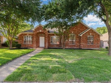 8412 Indianola Drive, Frisco, TX 75033