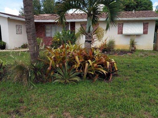 1011 NW 45th Court, Fort Lauderdale, FL 33309