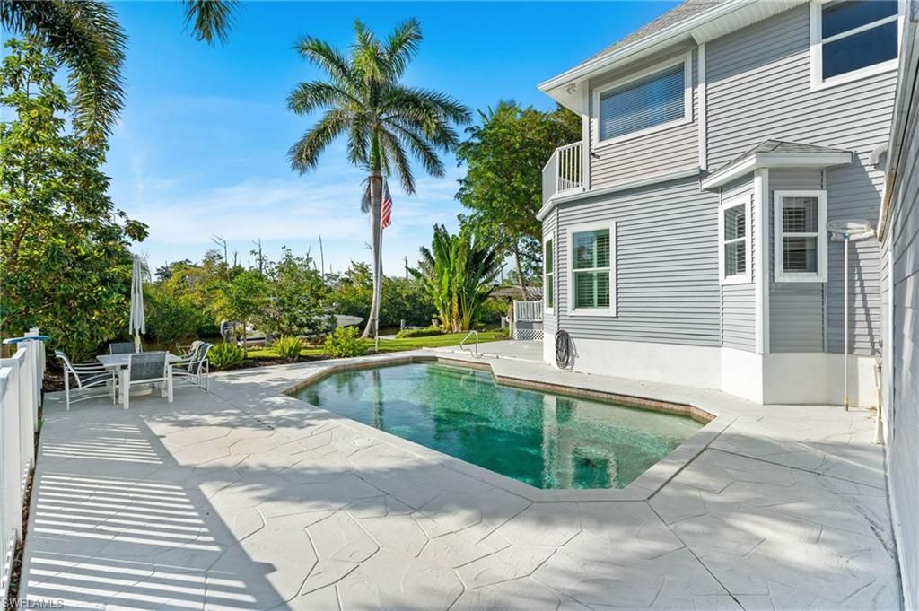 1495 Gordon River Ln, Naples, FL 34104 Photo