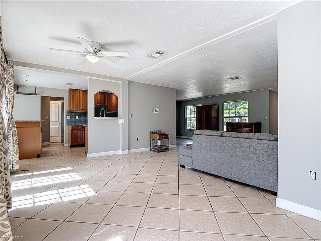 5351 Chippendale Cir E, Fort Myers, FL 33919 Photo