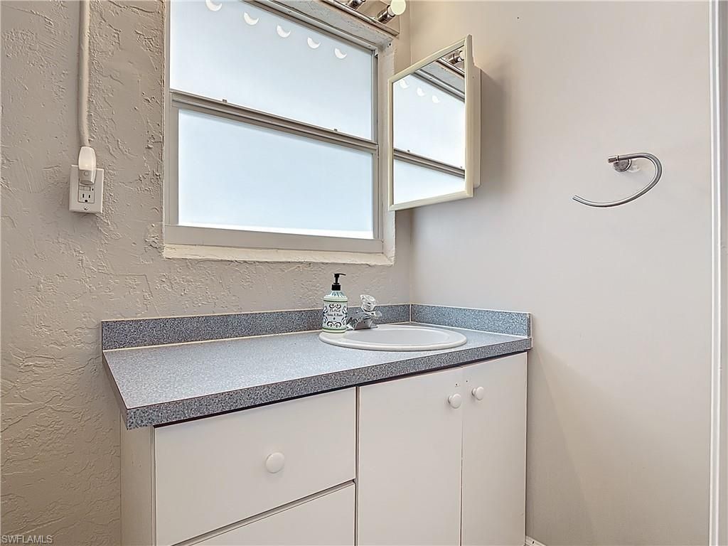 5351 Chippendale Cir E, Fort Myers, FL 33919 Photo