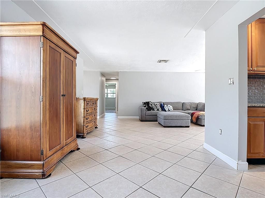 5351 Chippendale Cir E, Fort Myers, FL 33919 Photo