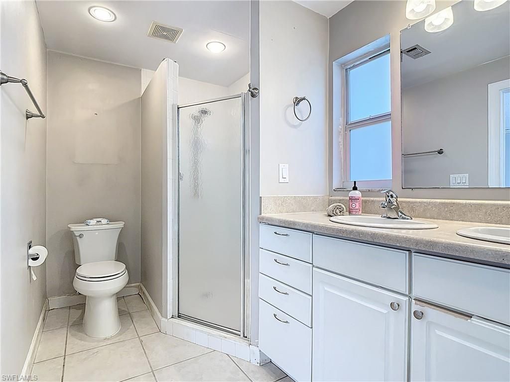 5351 Chippendale Cir E, Fort Myers, FL 33919 Photo