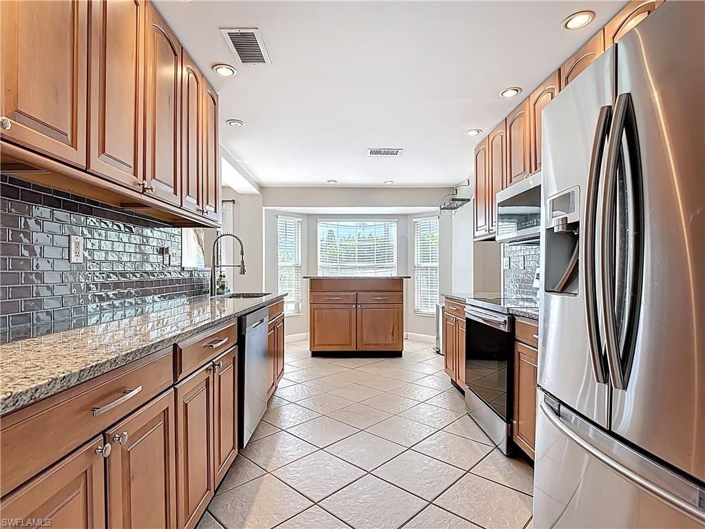 5351 Chippendale Cir E, Fort Myers, FL 33919 Photo