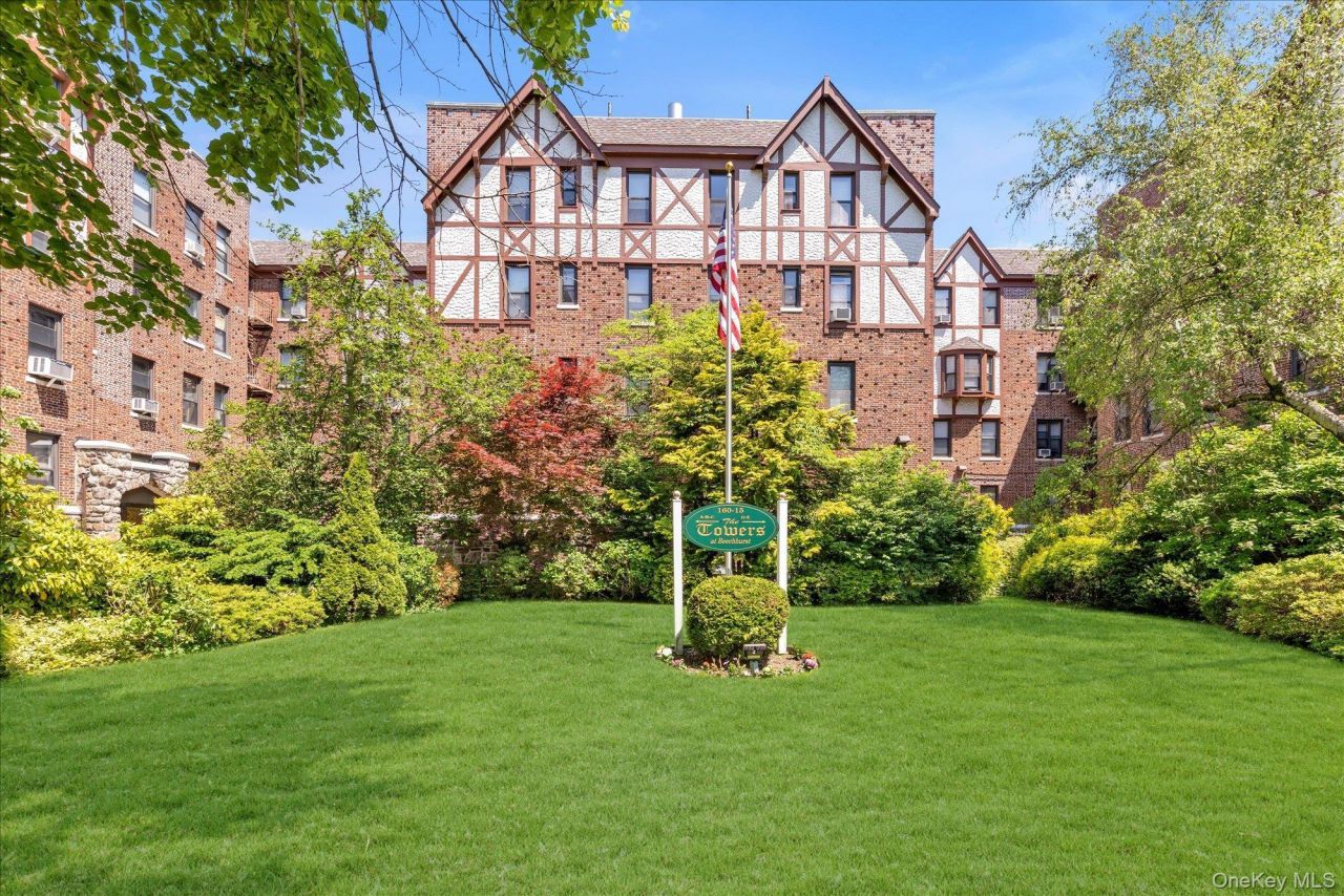 160-15 Powells Cove Boulevard, Unit C202, Beechhurst, NY 11357 Main Photo