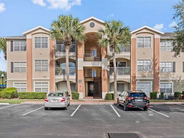 1920 SUMMER CLUB DRIVE, Unit 300, OVIEDO, FL 32765