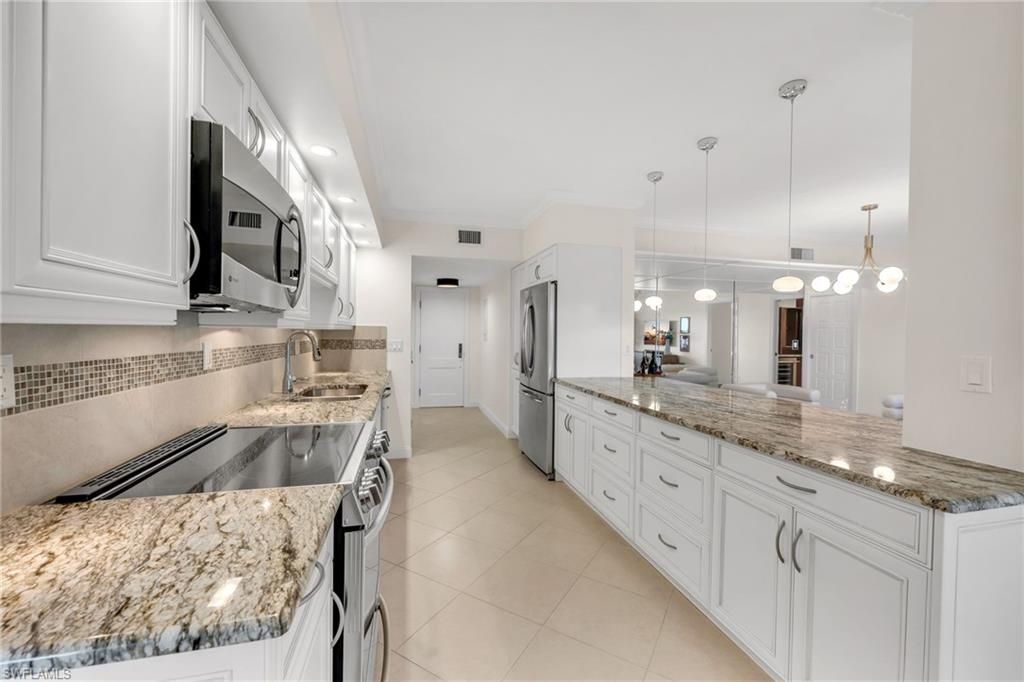 3401 Gulf Shore Blvd N, Unit 205, Naples, FL 34103 Photo