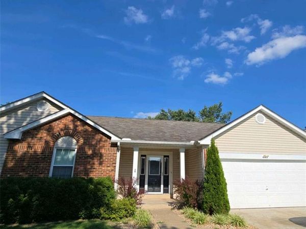 1218 Saddlemaker Drive, St Charles, MO 63304