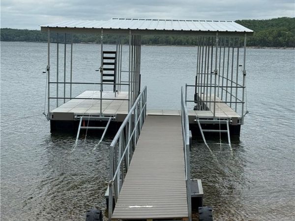 18312 Roth Ridge Road, Rogers, AR 72756