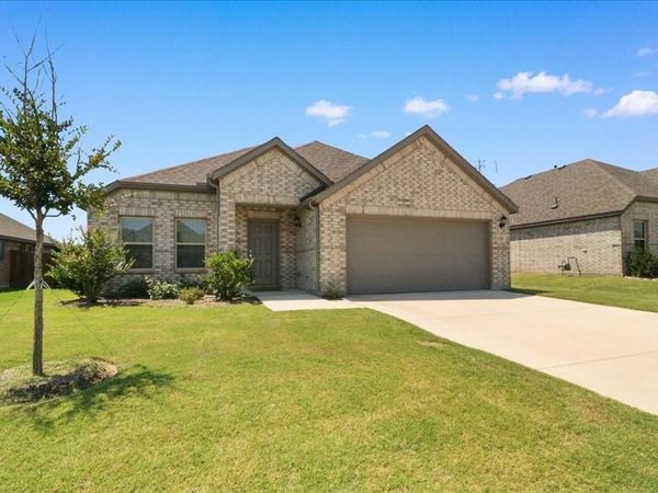 1328 Fox Glen Trail, Crowley, TX 76036