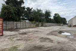 2490 Debonair , Laydown Yard Street photo 4