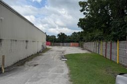 2490 Debonair , Laydown Yard Street photo 4