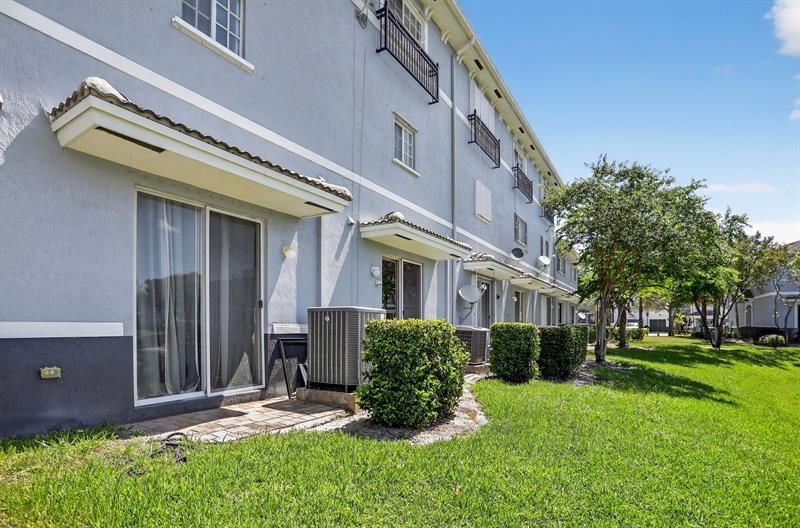 3426 NW 14th Court, Unit 3426, Fort Lauderdale, FL 33311 Photo