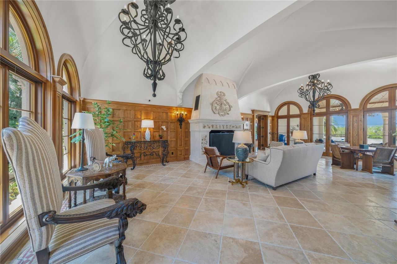 139 S Washington Drive, Sarasota, FL 34236 Photo