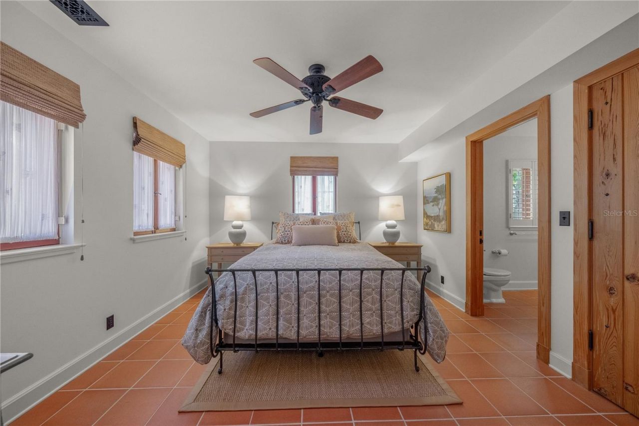 139 S Washington Drive, Sarasota, FL 34236 Photo
