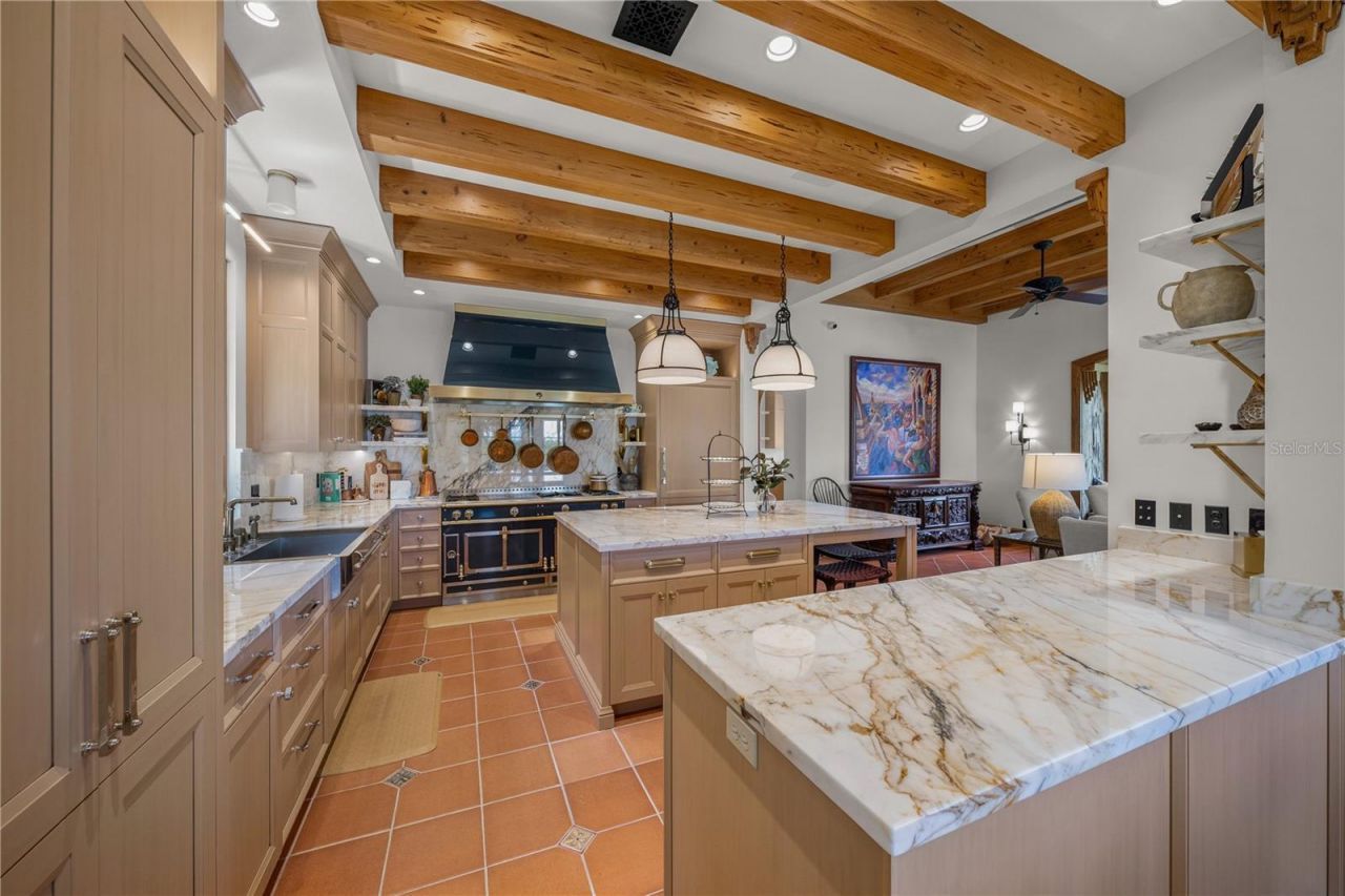 139 S Washington Drive, Sarasota, FL 34236 Photo
