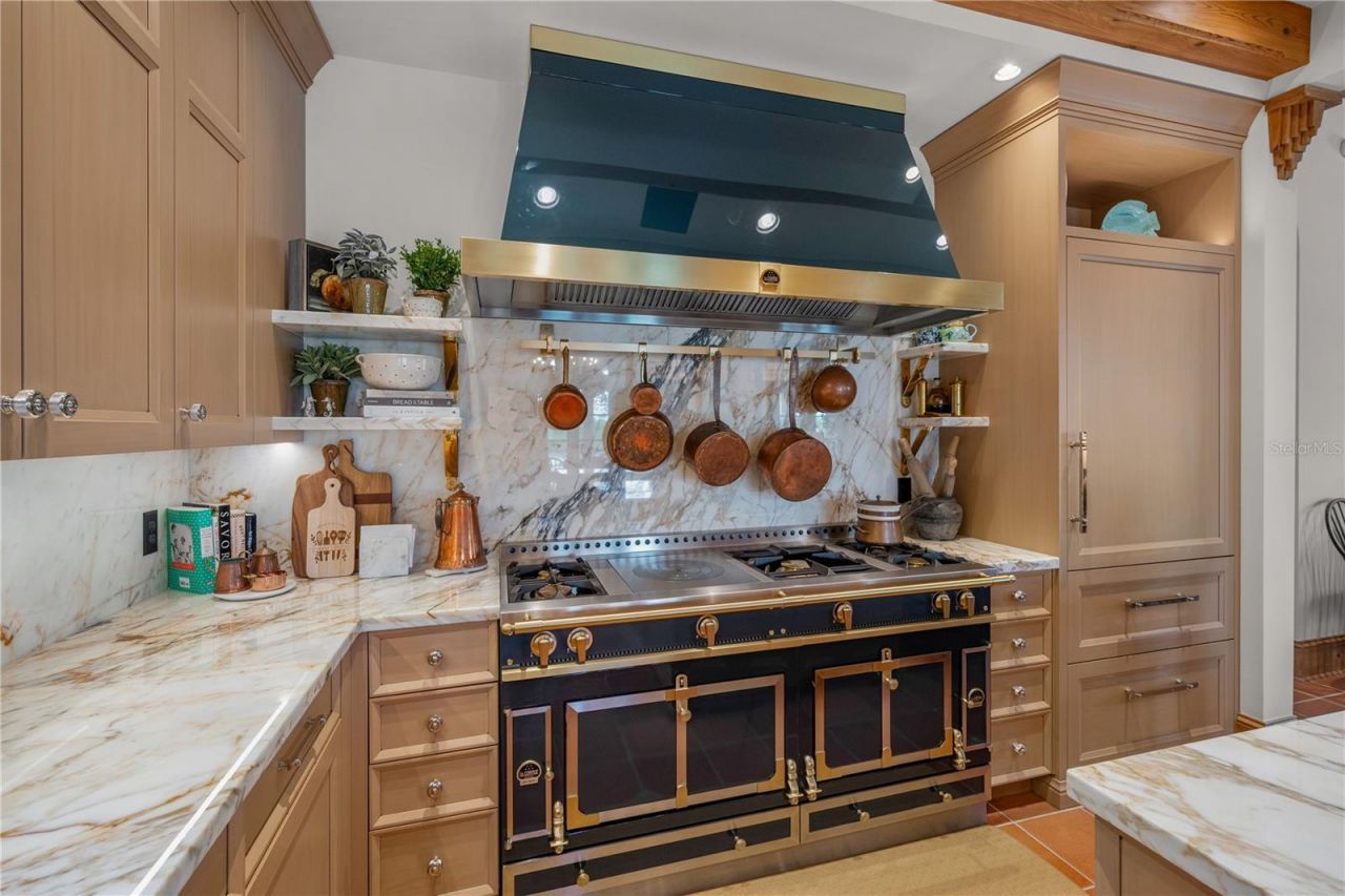 139 S Washington Drive, Sarasota, FL 34236 Photo