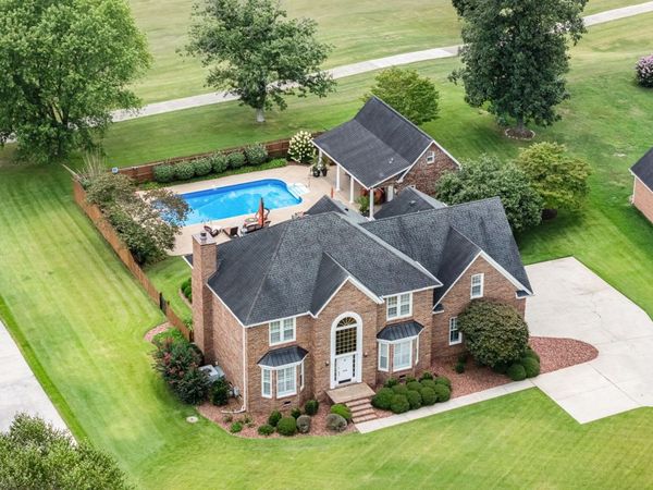 104 SAINT ANDREWS PLACE, Tullahoma, TN 37388