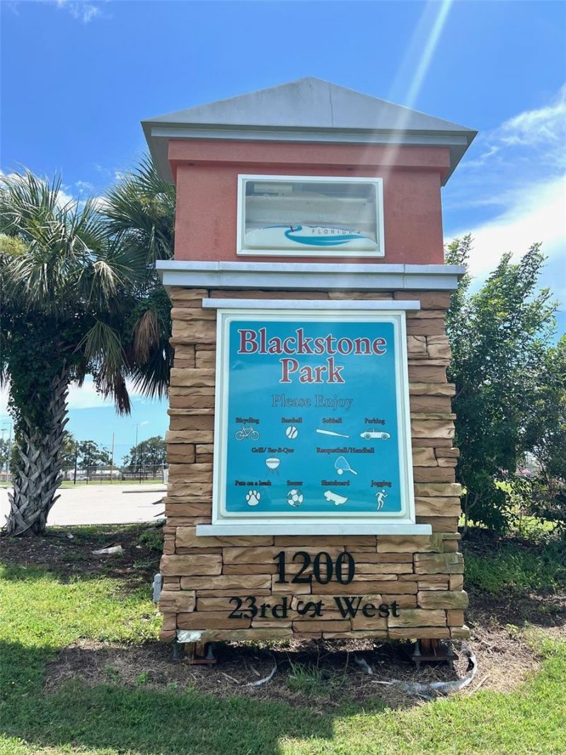 2602 Edgewater Court, Palmetto, FL 34221 Photo