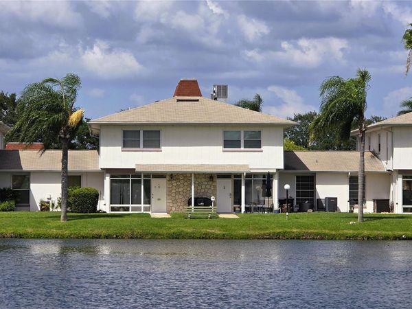 4352 TAHITIAN GARDENS CIRCLE, Unit M, HOLIDAY, FL 34691