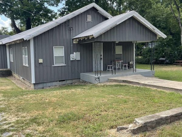 705 S 27 Highway, Marshall, AR 72650