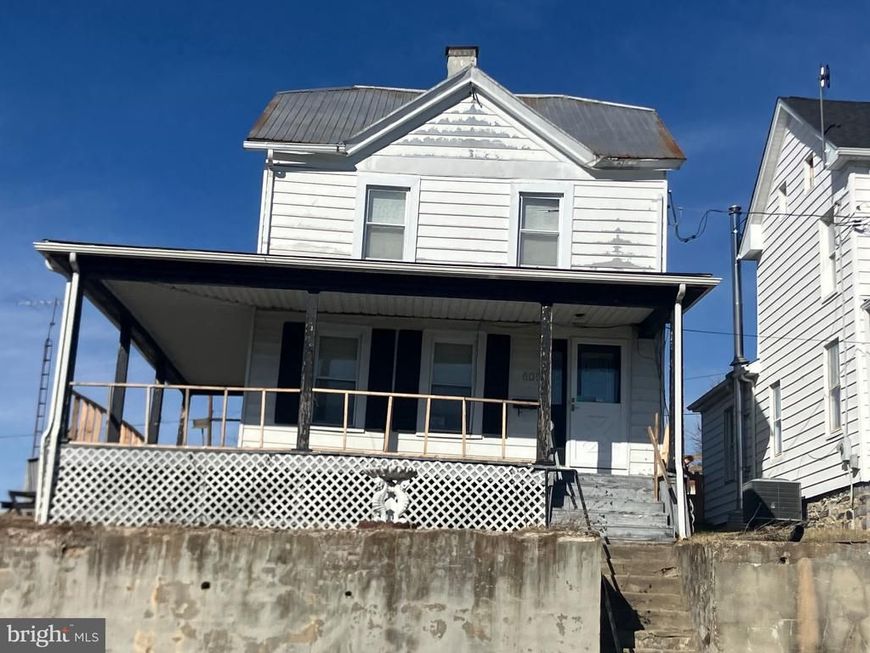 805 E B Street, Brunswick, MD 21716 Main Photo