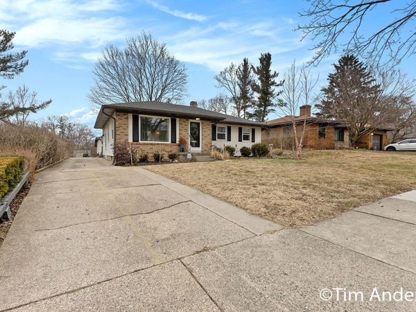 2427 Sinclair Avenue NE, Grand Rapids, MI 49505