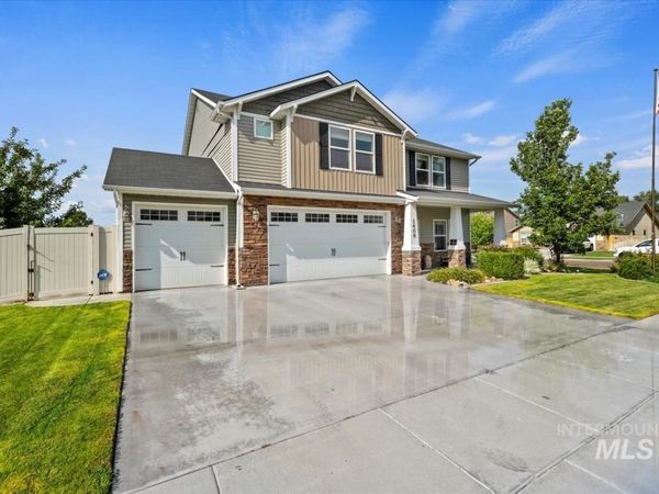 1406 W Crystal Falls Ave, Nampa, ID 83651