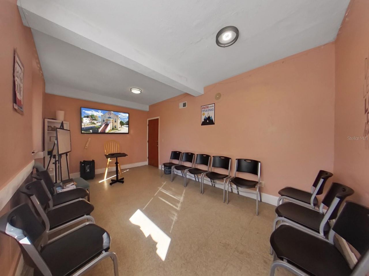 953 E 11th Avenue, Tampa, FL 33605 Photo