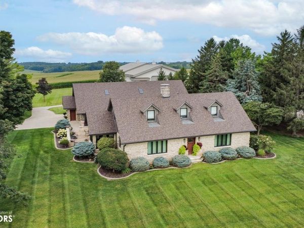 2775 Osburn Avenue, Oskaloosa, IA 52577