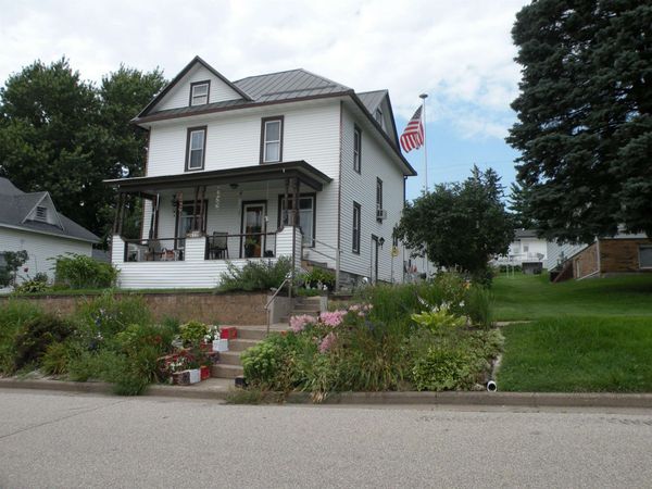 610 1st Street, Bloomington, WI 53804