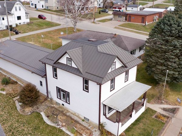 610 1st Street, Bloomington, WI 53804