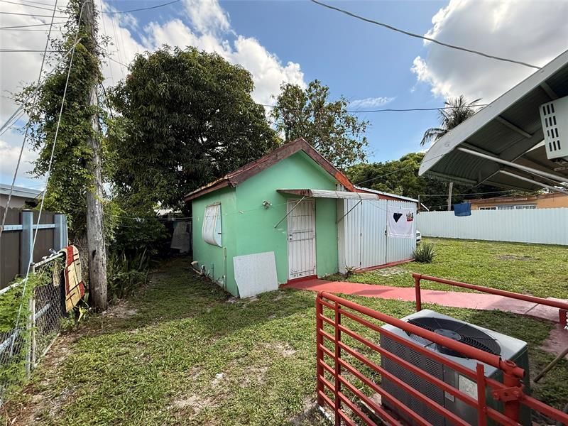 2377 NW 84th Street, Miami, FL 33147 Photo