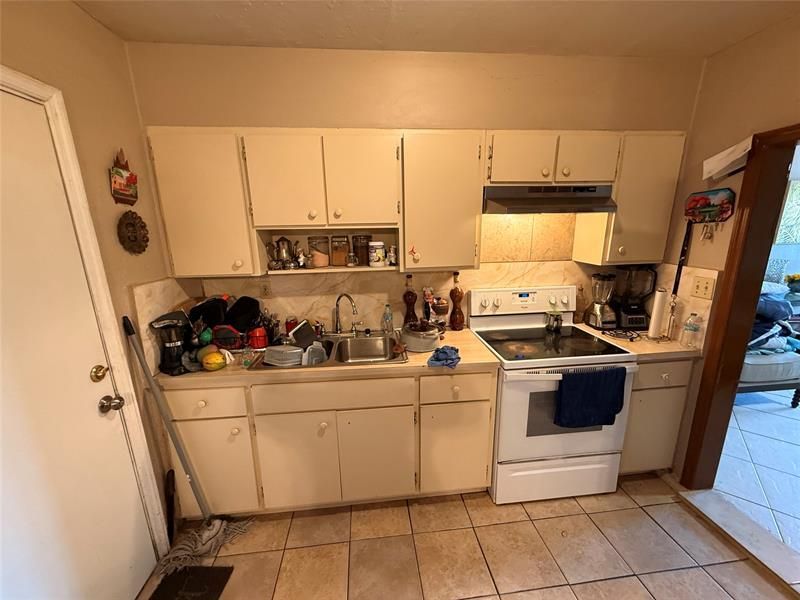 2377 NW 84th Street, Miami, FL 33147 Photo