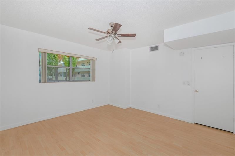 6075 N Sabal Palm Boulevard, Unit 204, Tamarac, FL 33319 Photo