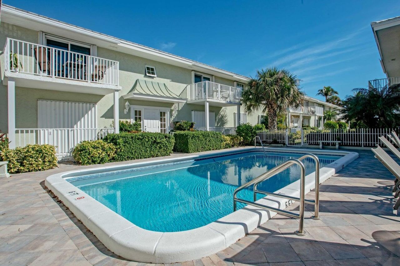 5500 Old Ocean Boulevard, Unit 210, Ocean Ridge, FL 33435 Photo